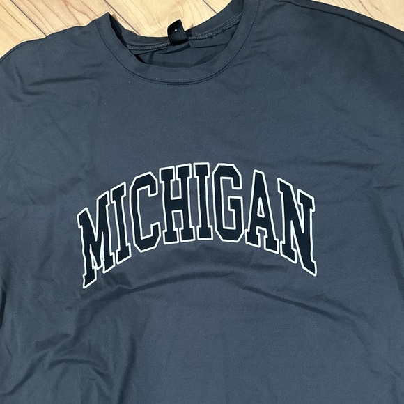 Shein - Picture 2 of 3